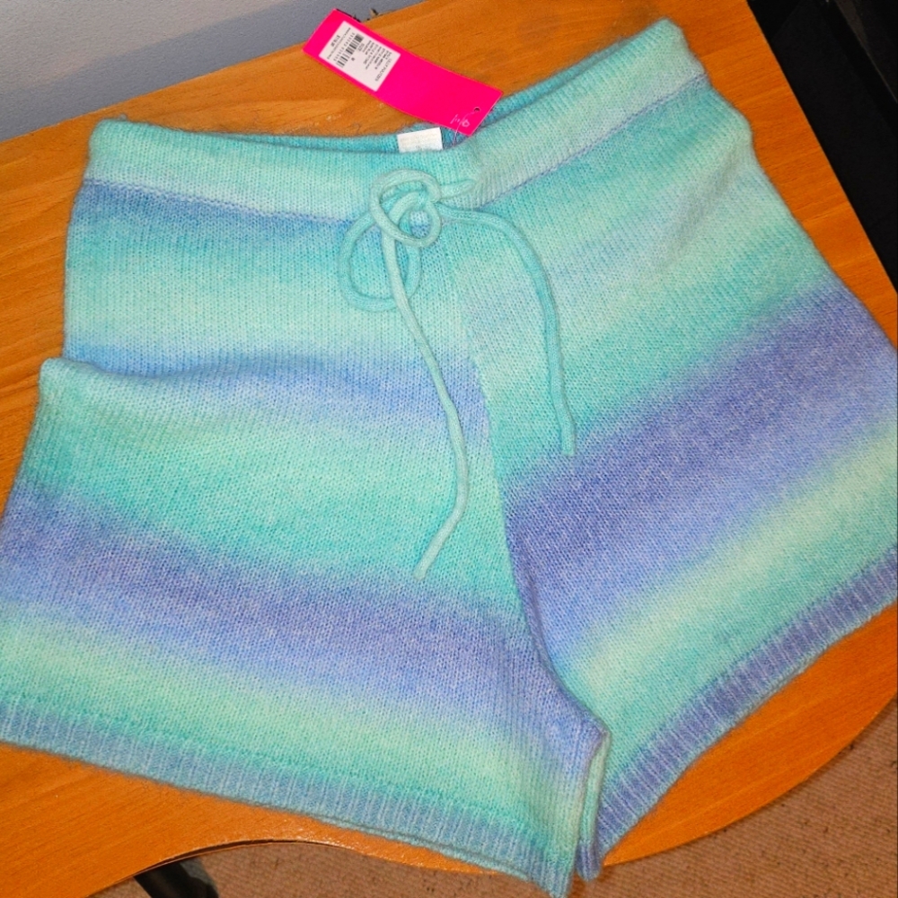 Lilly Pylitzer Blue and Green Sweater Shorts